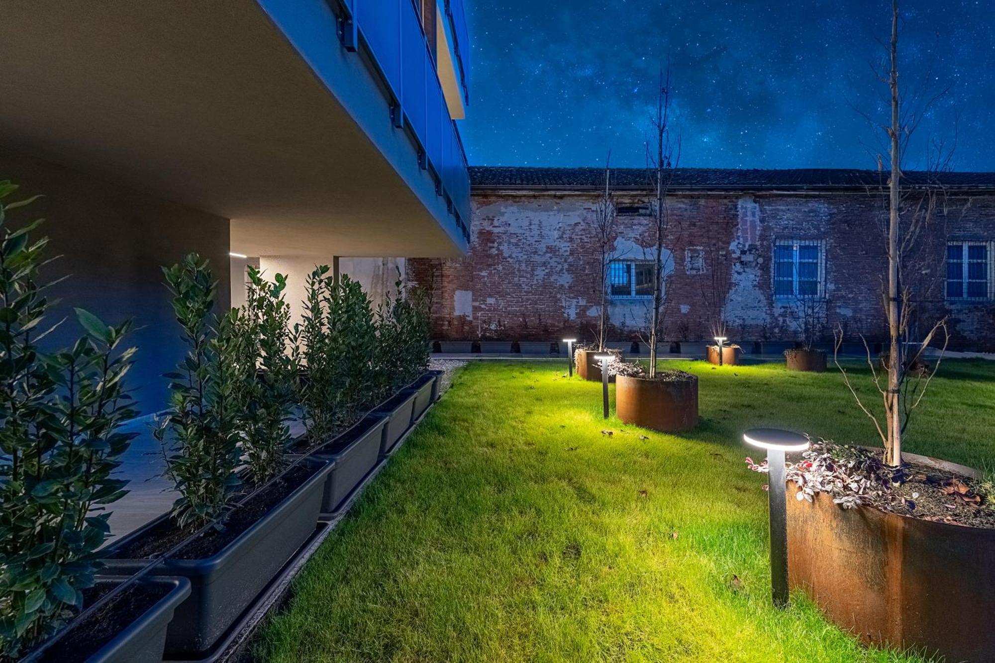 Cremona Inn Aparthotel Exterior foto